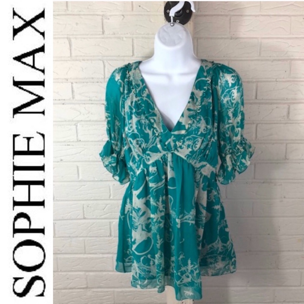 LIKE NEW! Sophie Max Green Floral Silk Top, XS. Cute summer top